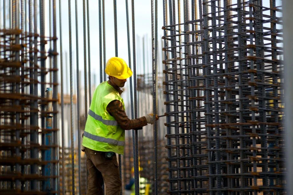 Construction Workers and Pain Management: Natural Solutions with Oltrabalm